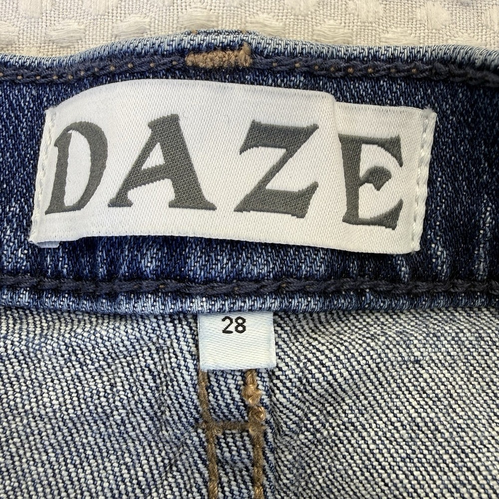 Daze Women's Eastside Cuff Jean-Rush Hour Size 28 Blue Denim High Waist - Picture 5 of 12